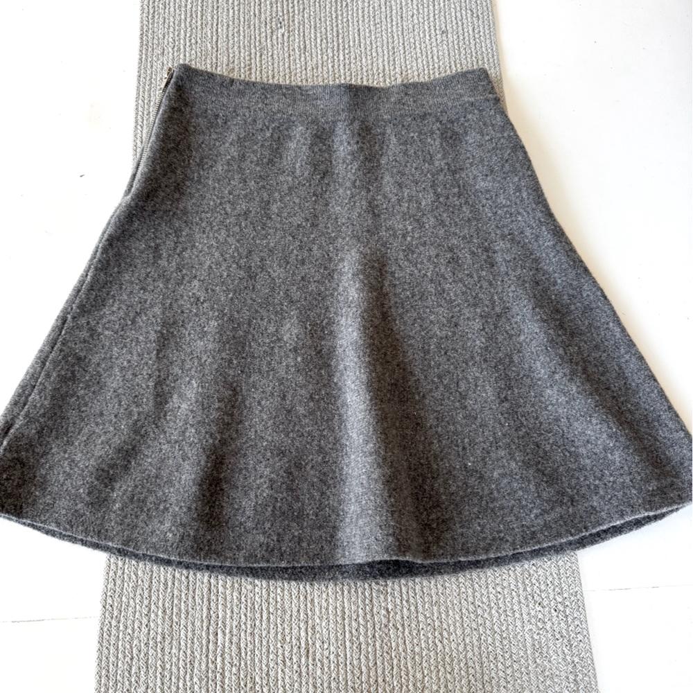 Tahari Charcoal Gray Wool A-Line Side Zip Stretch Mini Skirt Size Small